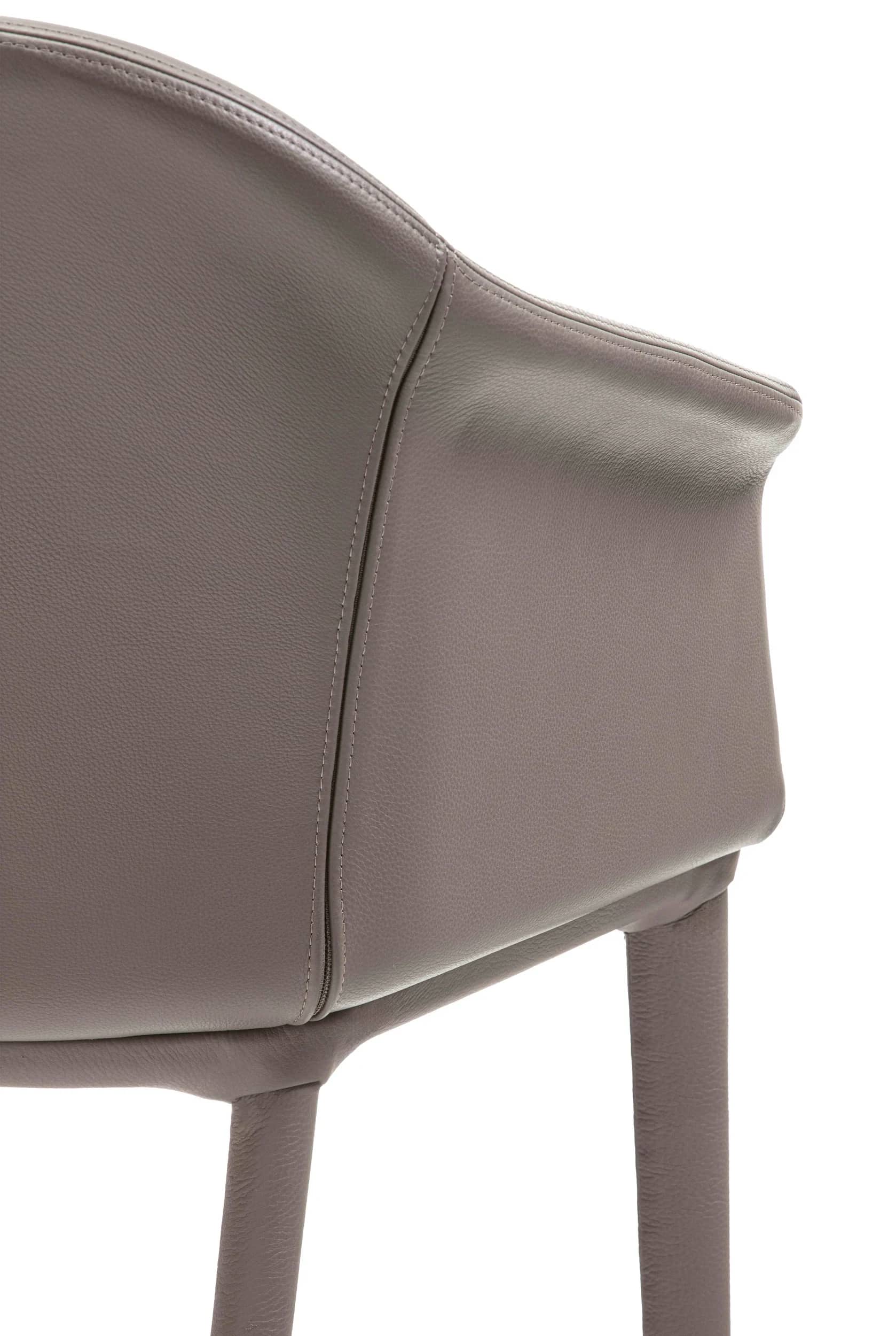 Sedia imbottita con gambe ricoperte Celine - dettaglio 1
