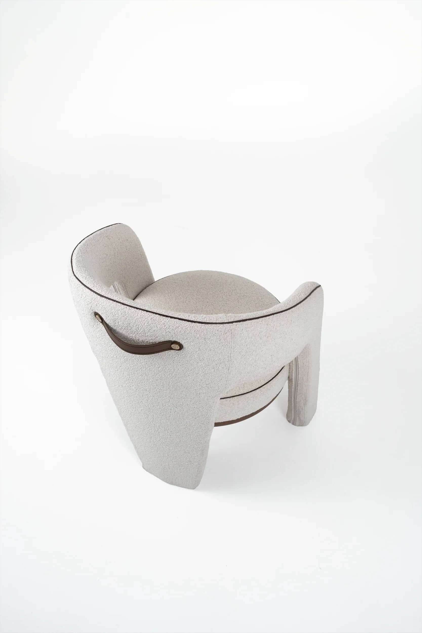 Le Cong chair - view 3