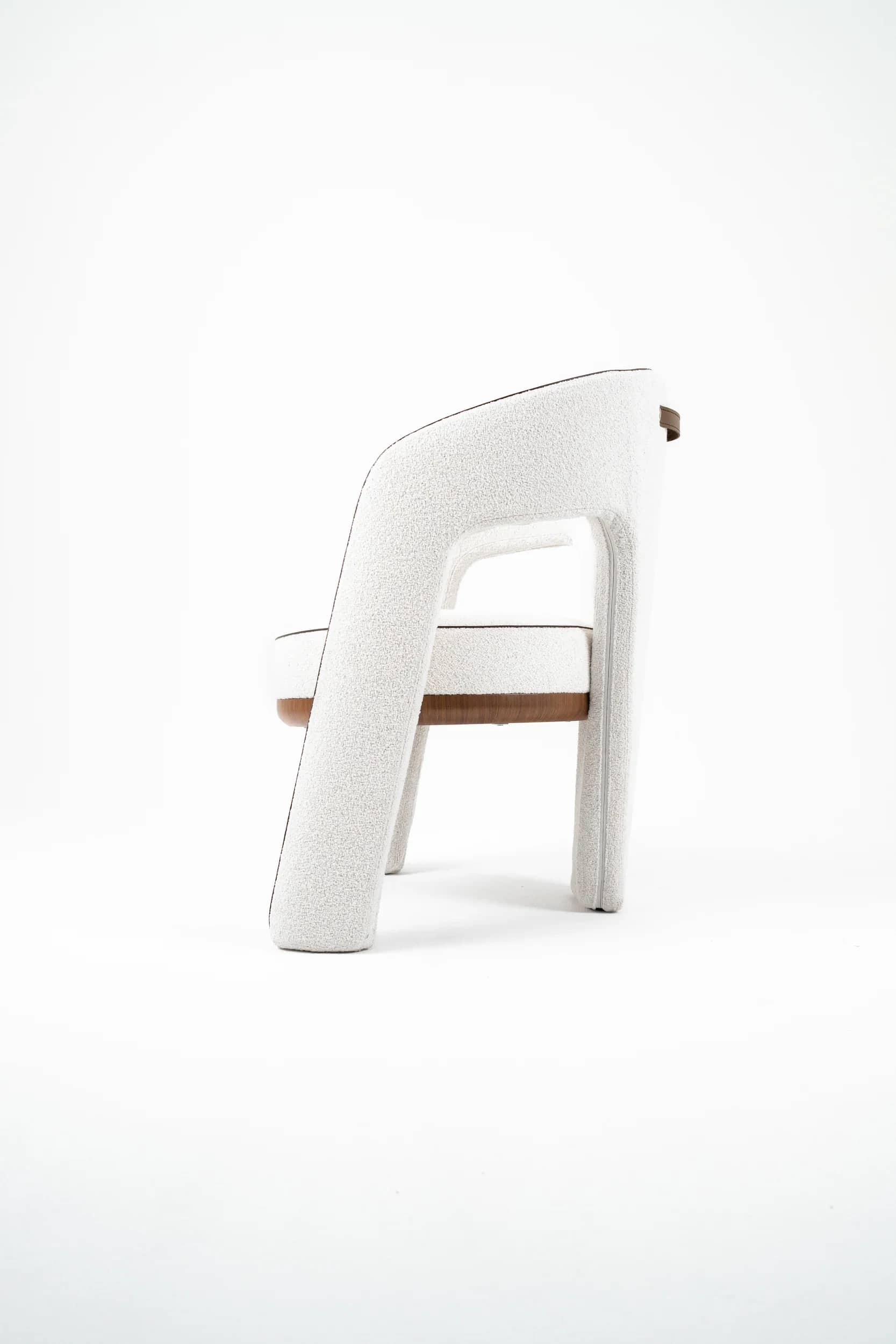 Le Cong chair - view 1