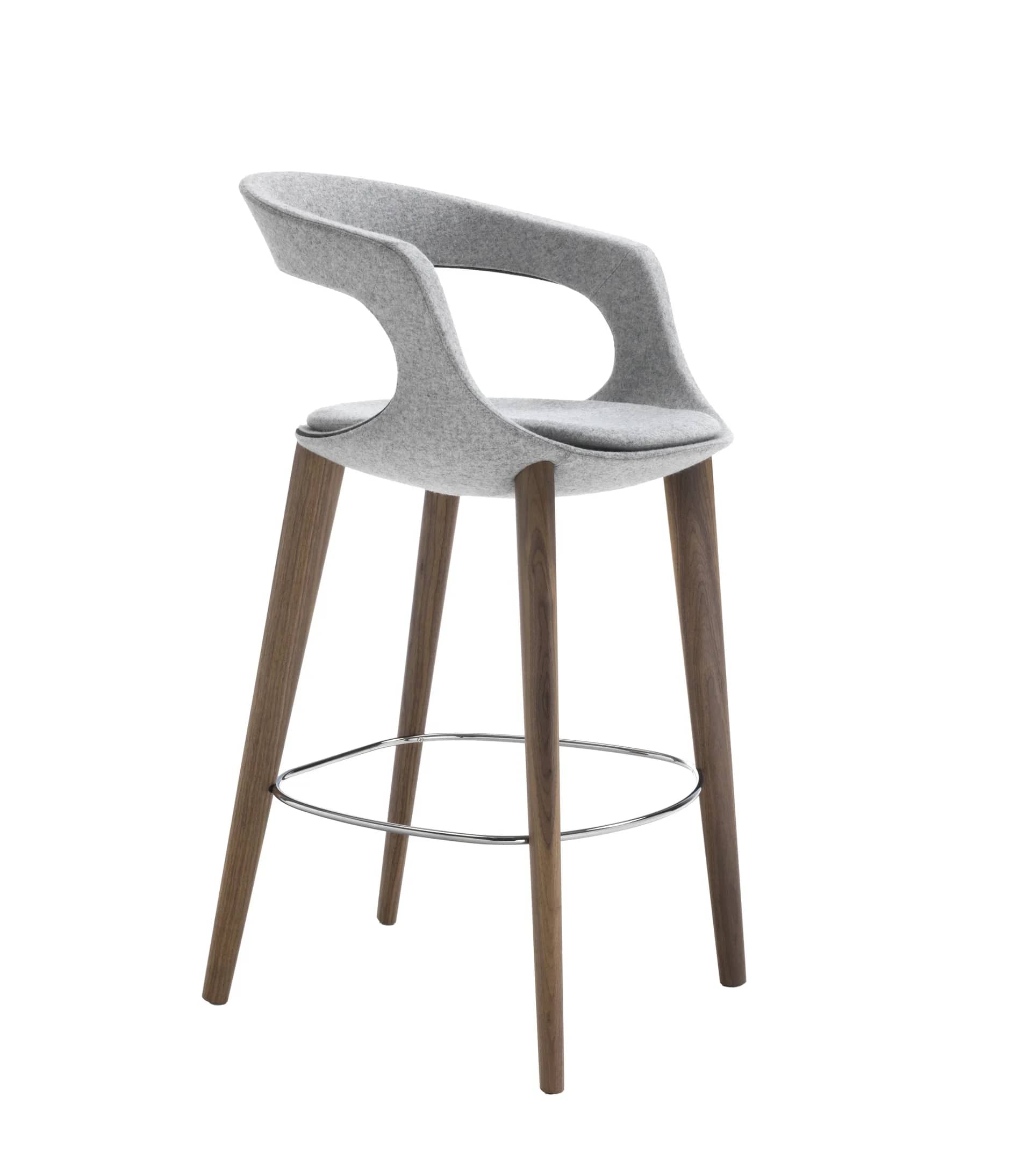 Sgabello con gambe Velvet - vista tre quarti